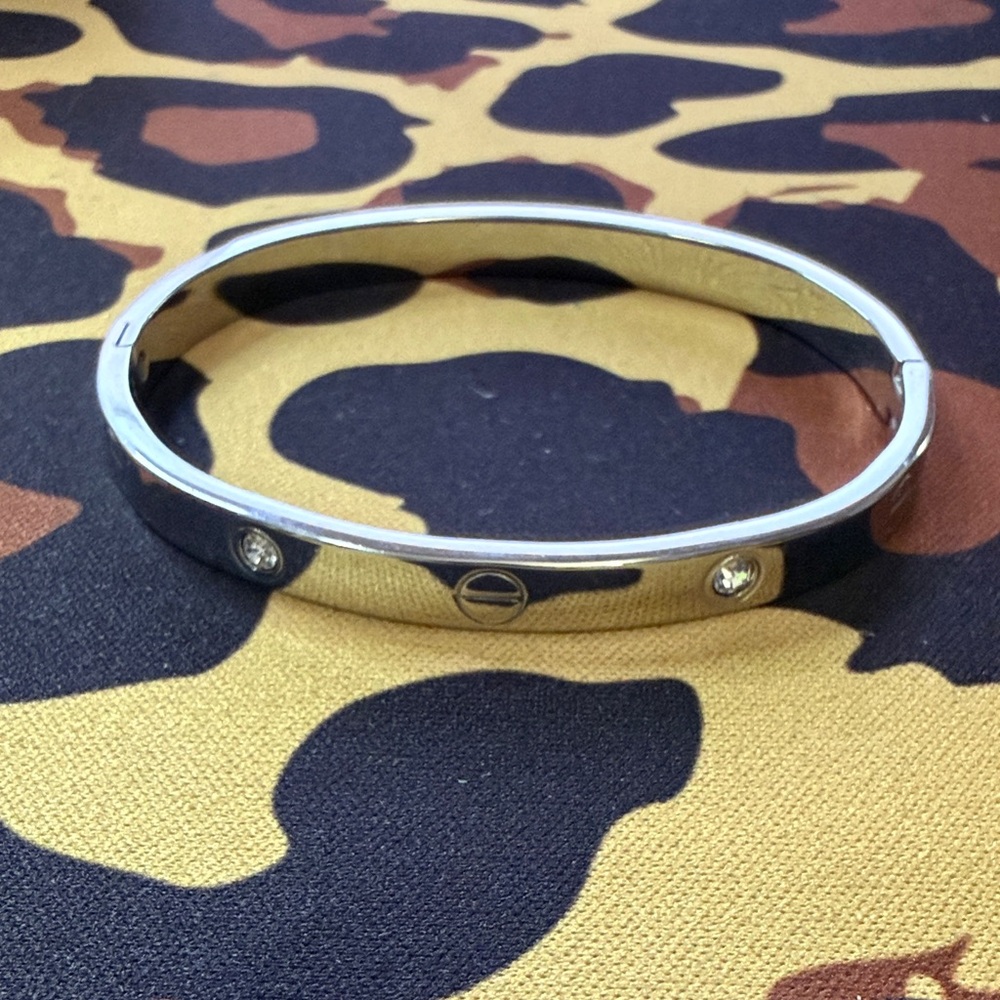 Fashion Bangle Braclet With Stones - image 1